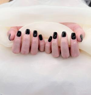 REN NAIL - Painted Nail Design